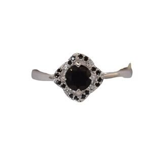 NWOT Fragrant Jewels Black Round Cut Halo Ring Size 8 US